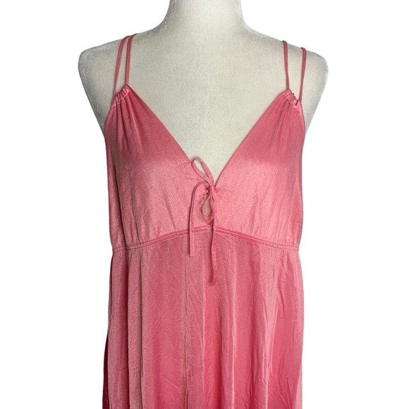Vintage 70s Nylon Nightgown M Pink Pullover V Neck Spaghetti Straps Low Back - Picture 2 of 6
